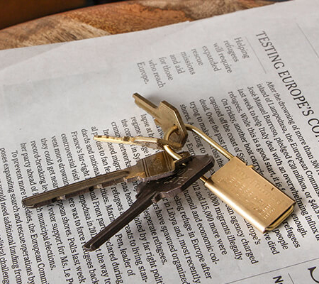 タイニーフォームドのキーリング Tiny metal key chain