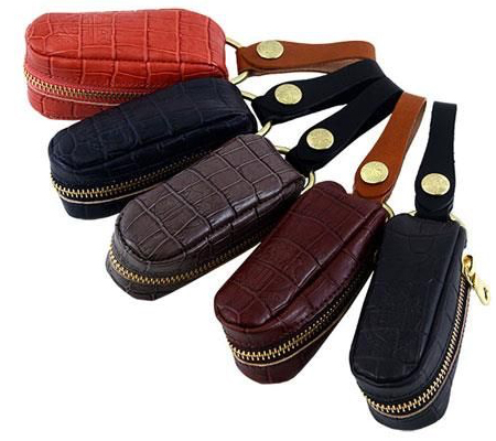 アジリティアファ パンセ クロコエンボス 楕円形のレザーキーキケース