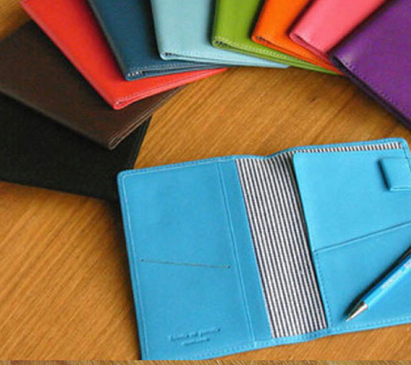 スリップオンのパスポートケース ノワール パスポートケース 