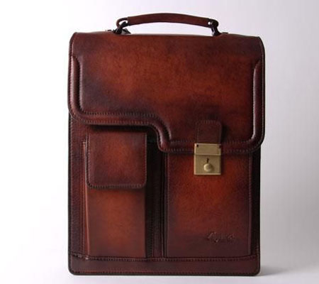 ラガードのショルダーバッグ G-3 A4サイズ錠前ロック付縦型2wayショルダーバッグ