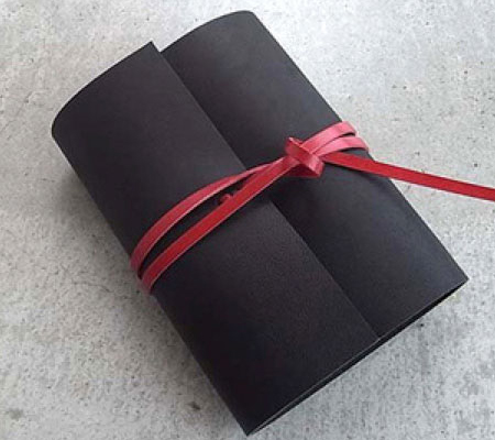 カクラのmini6穴システム手帳 urushiブラック