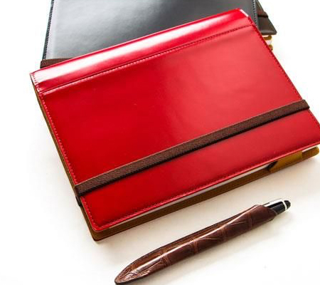 ブリットハウスの手帳カバー THEME ガラスレザーシリーズ A5サイズ