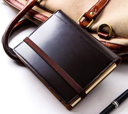 ブリットハウスの手帳カバー THEME ガラスレザーシリーズ A6サイズ