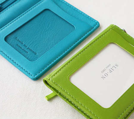 スリップオンの定期入れ ノワール パスコインケース