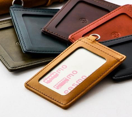 エルゴポックの定期入れ 06W-PS