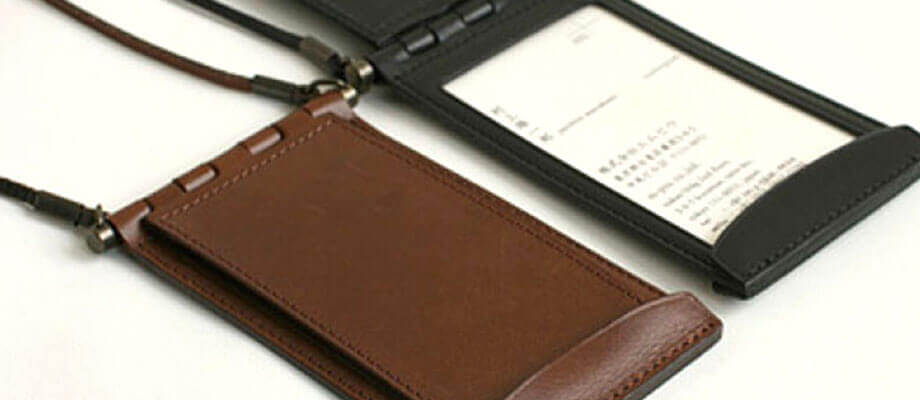 エムピウのカードケース cardine カルディネ