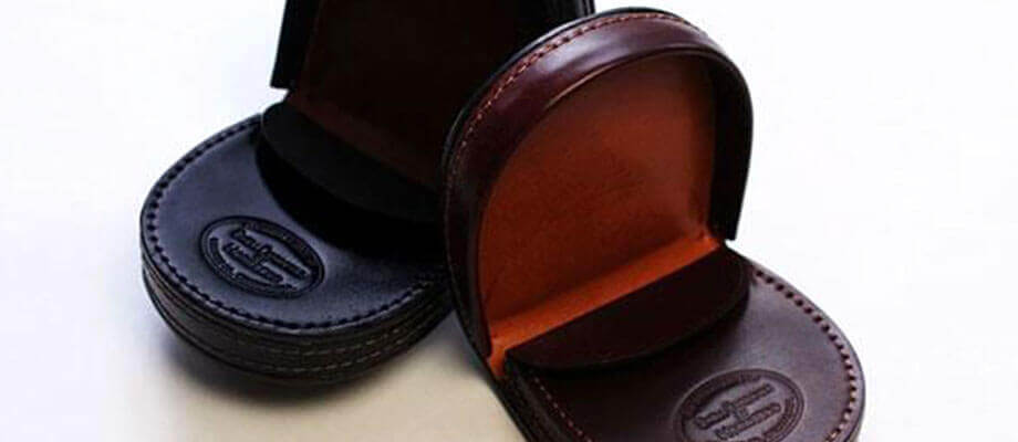 セッラトゥラのコインケース HOWEEN CORDOVAN 馬蹄小銭入