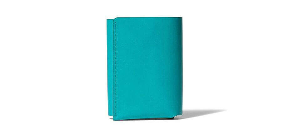 ファブリックのしっかり入ってコンパクトな財布 TRI-FOLD WALLET