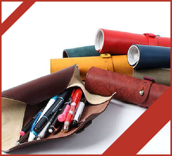 エムピウのペンケース rotolo SUEDE