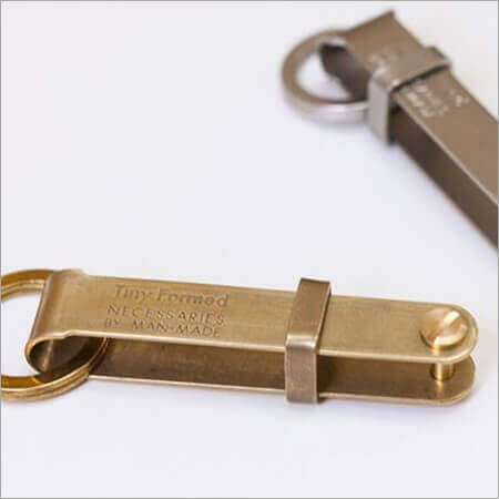 タイニーフォームド Tiny metal key flick