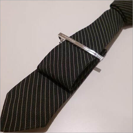 オロビアンコルニーク ネクタイピン