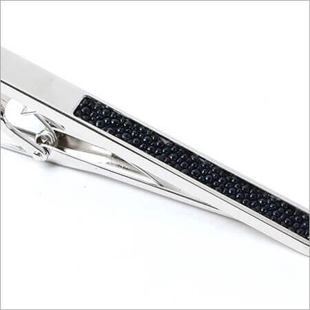 フリースピリッツ スティングレイ エイ革 タイピン