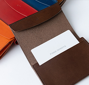 エムピウの名刺入れ