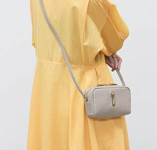 トフ&ロードストーンのバッグ