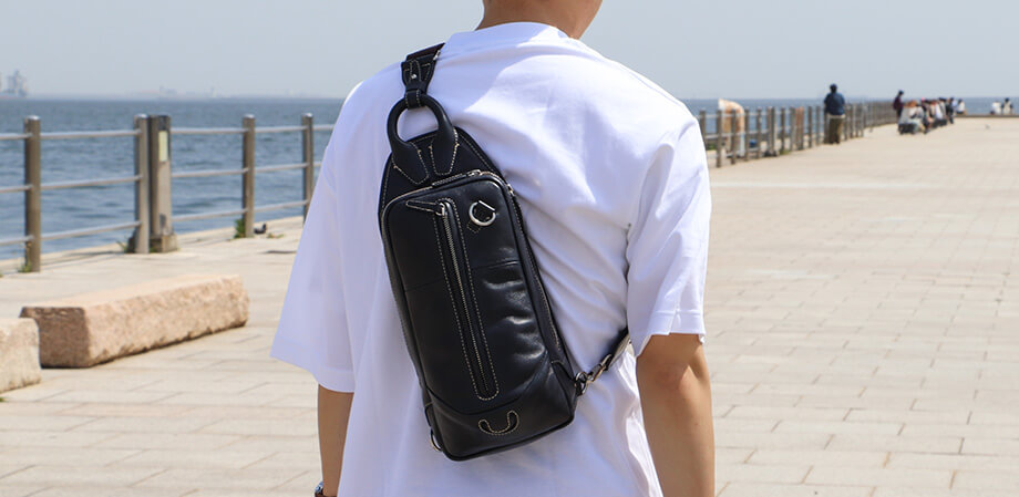 ピー・アイ・ディー ボディバッグ