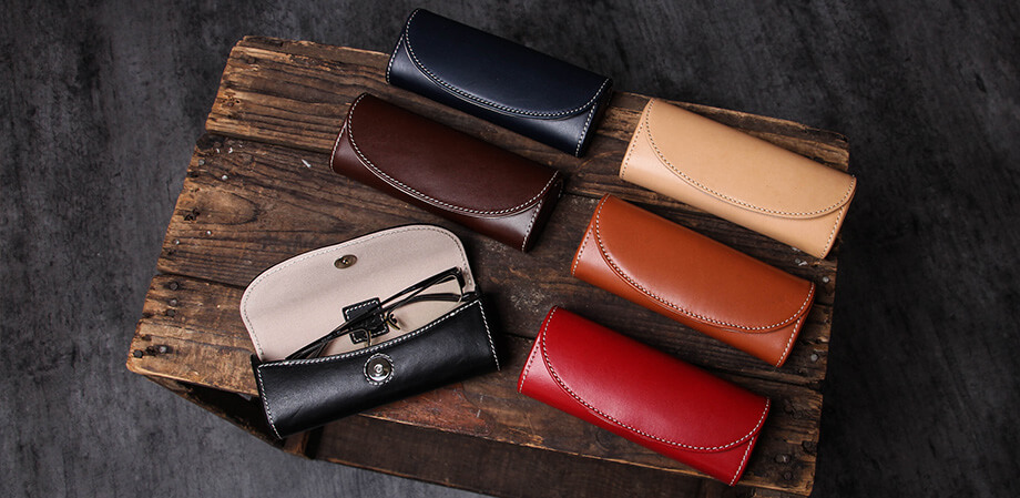 ダクトの牛革スムース メガネケース