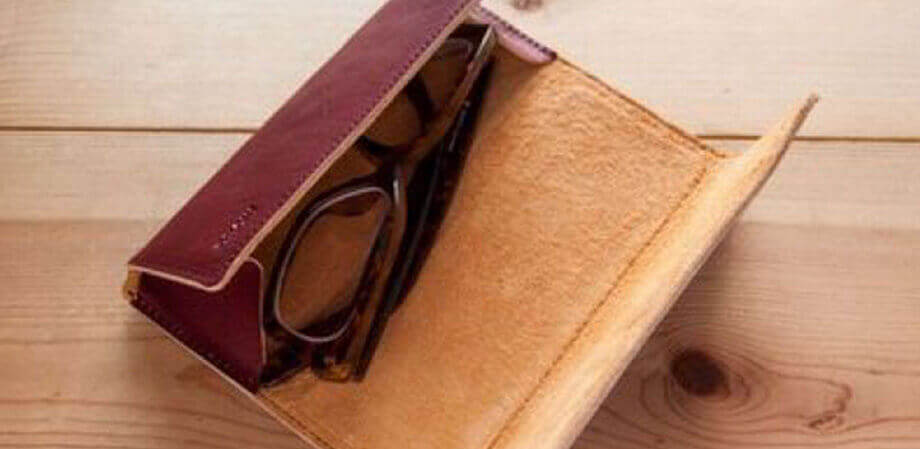 モカ Glasses Case 01