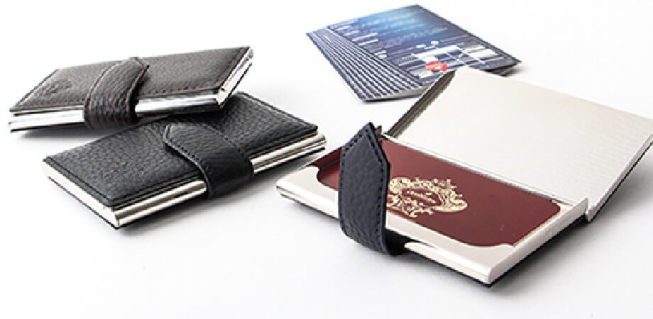 オロビアンコの名刺入れ