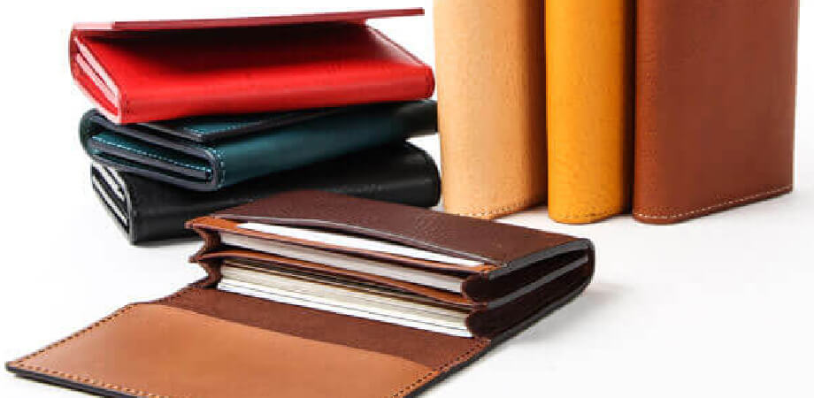 sin leathers 大量収納名刺入れ