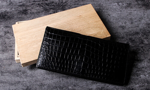 フリースピリッツfeat革工房 比留間 スモールクロコダイル無双通マチ束入 長財布